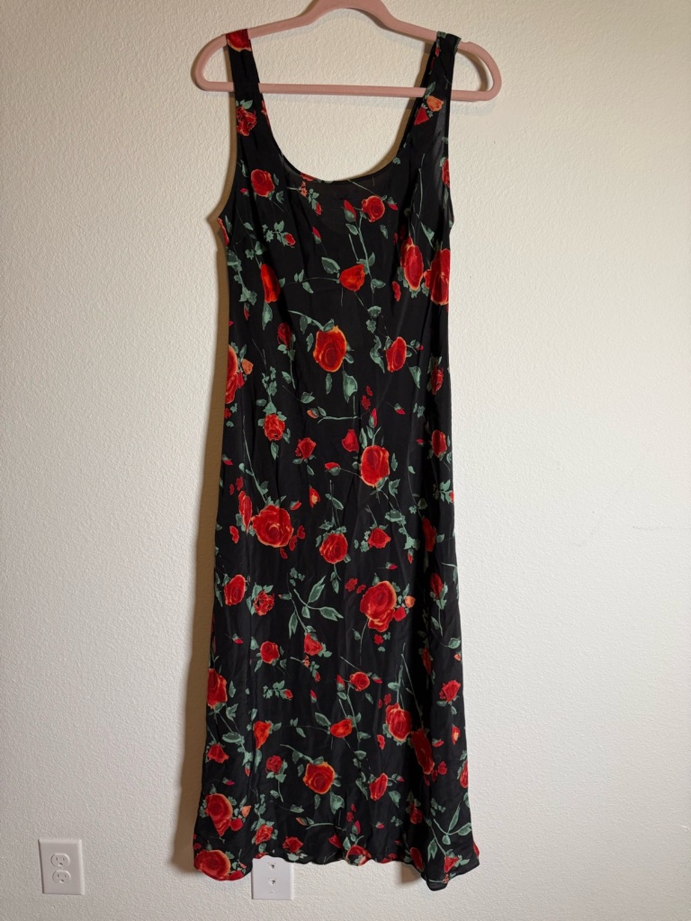 RIXO Bondi Silk Midi Dress Black Red Rose Floral Cottagecore Romantic Date M - Picture 2 of 9
